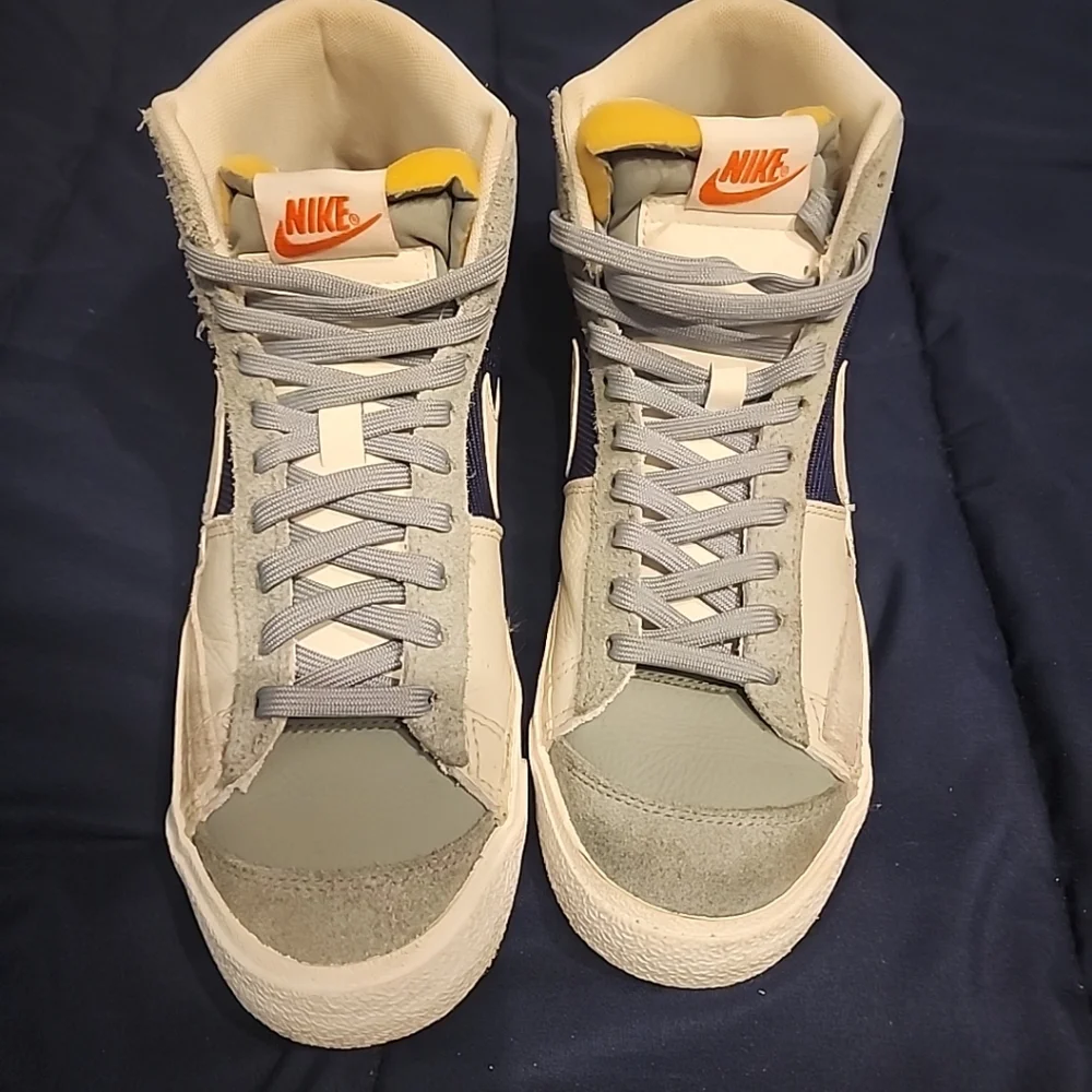 Nike men’s blazer